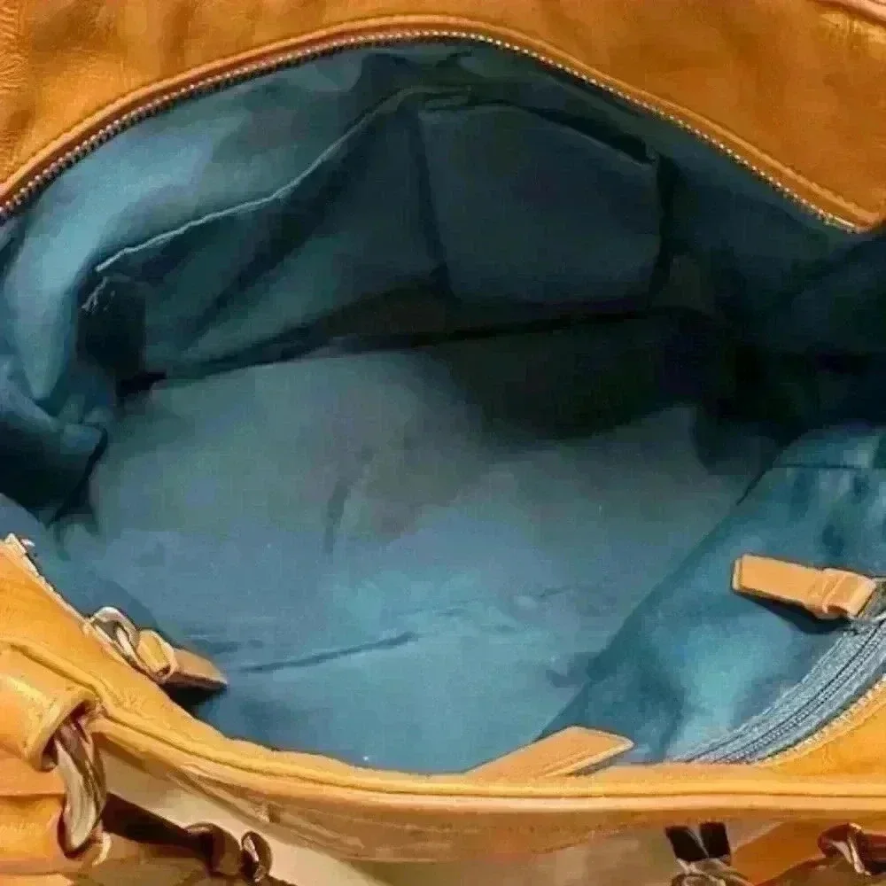 Coach Gallery F13761 Golden Tan Patent Leather Medium Shoulder Bag Turn Locks